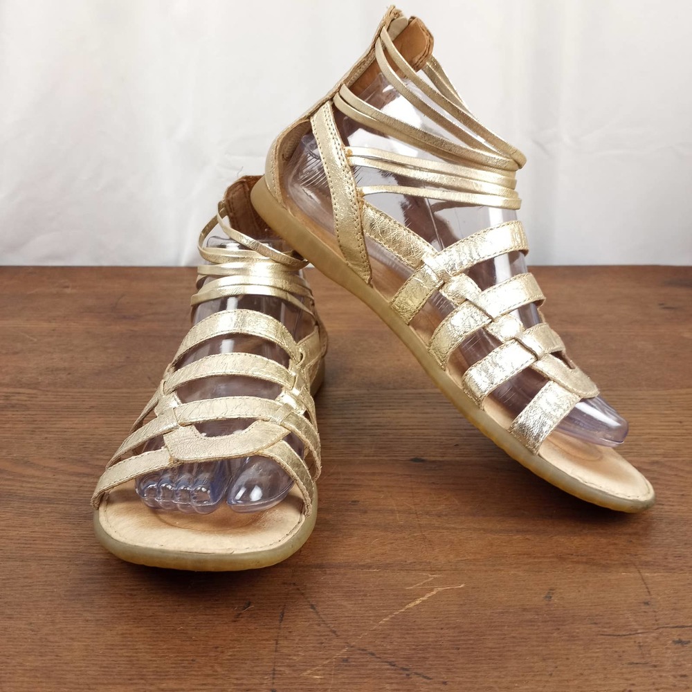 BORN~Women's Angeles Strappy Metallic Gold Leather Sandals~9